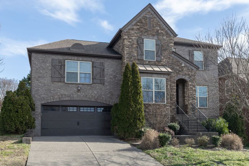 4120 Stone Hall Blvd, Hermitage, TN 37076