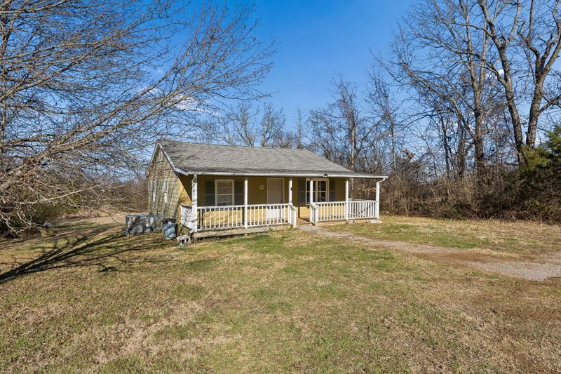 774 Enon Springs Rd W, Smyrna, TN 37167