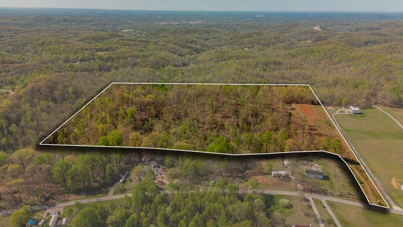 664 S Tunnel Rd, Gallatin, TN 37066