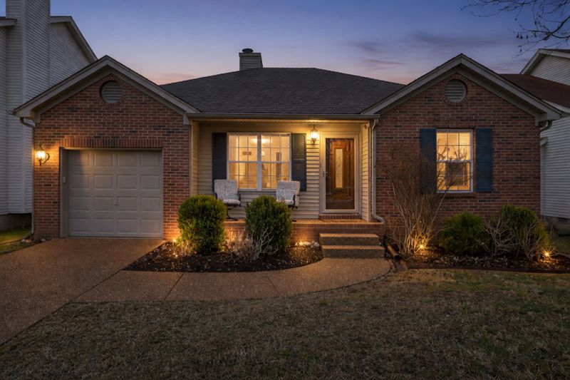 2941 River Bend Dr, Nashville, TN 37214