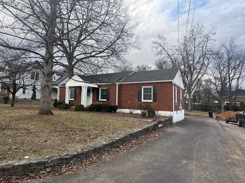 107 Carolyn Ave, Franklin, TN 37064