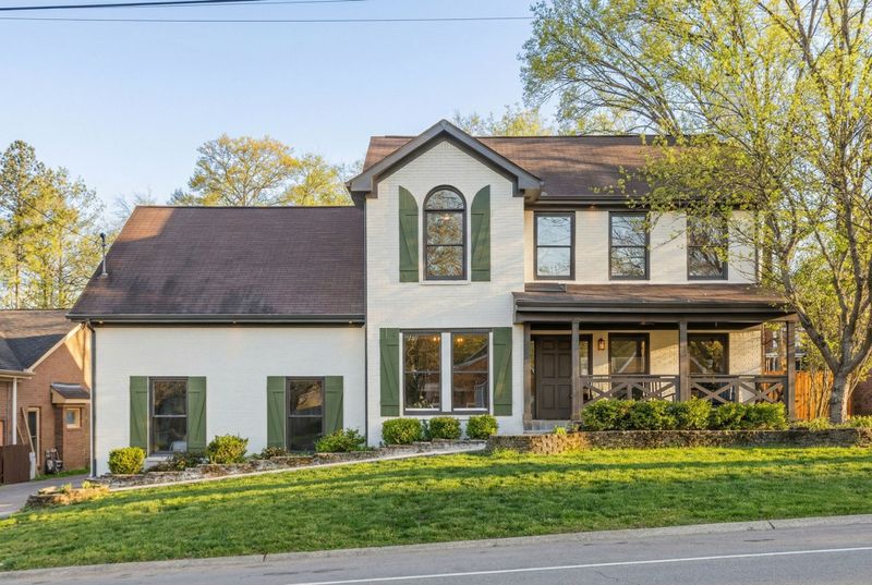 6841 Collinswood Dr, Nashville, TN 37221