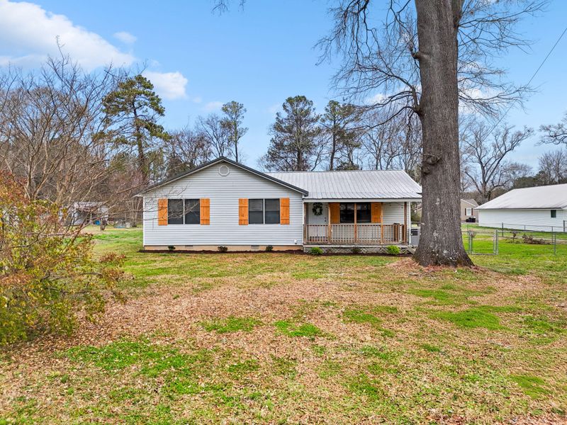100 Myers St, Chickamauga, GA 30707