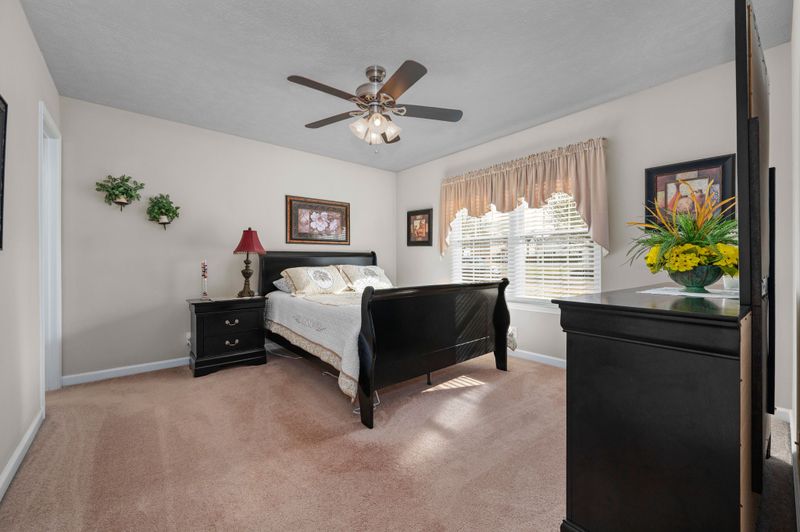 2529 Gold Valley Dr, Murfreesboro, TN 37130