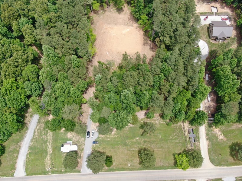 1429 Old Stage Rd, Charlotte, TN 37036