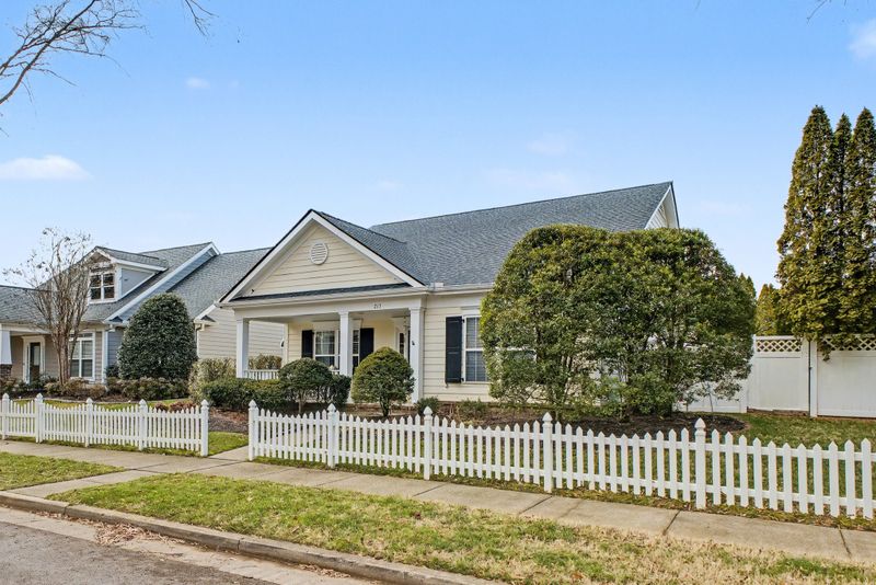 213 Lilac Cir, Franklin, TN 37064