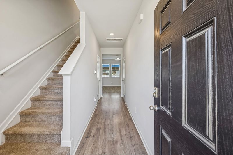 7193 Golden Way, White House, TN 37188