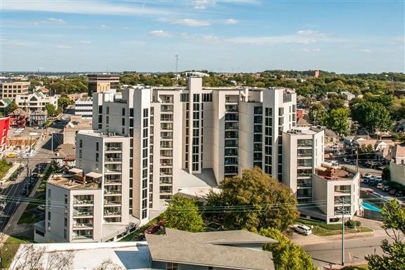900 19th Ave S #608, Nashville, TN 37212