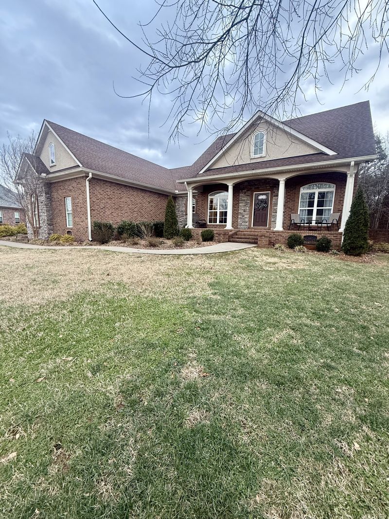 120 Rockingham Dr, Murfreesboro, TN 37129