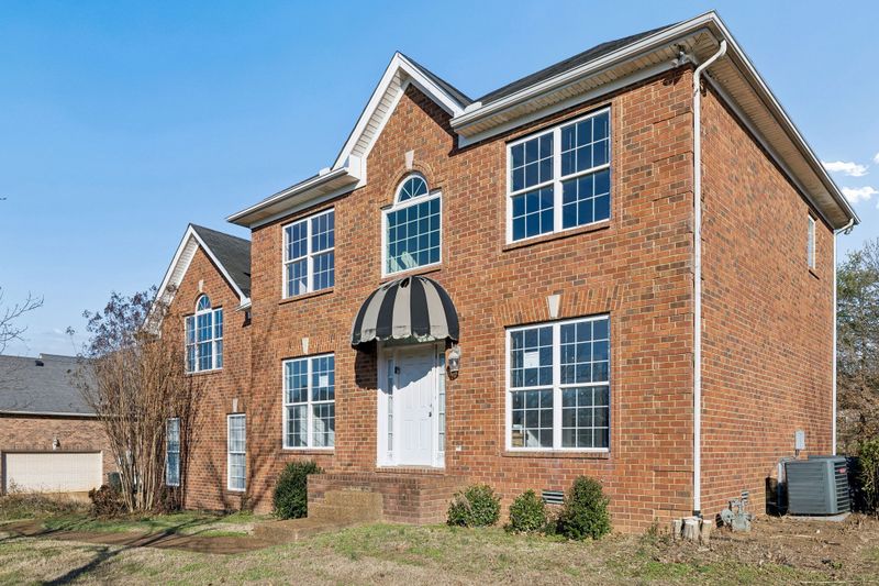 138 Huntington Pl, Hendersonville, TN 37075