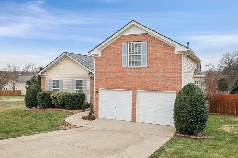 2925 Wills Ct, Spring Hill, TN 37174