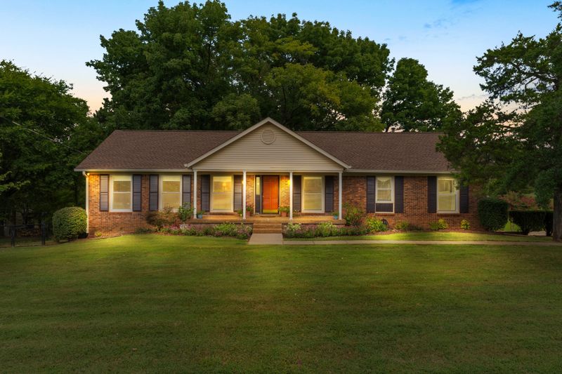 506 Page Dr, Mount Juliet, TN 37122