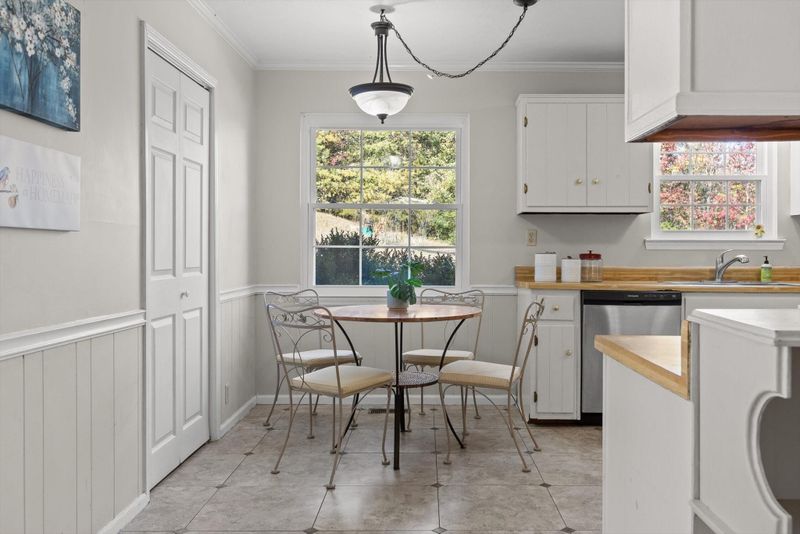 701 Bicentennial Trl, Rock Spring, GA 30739