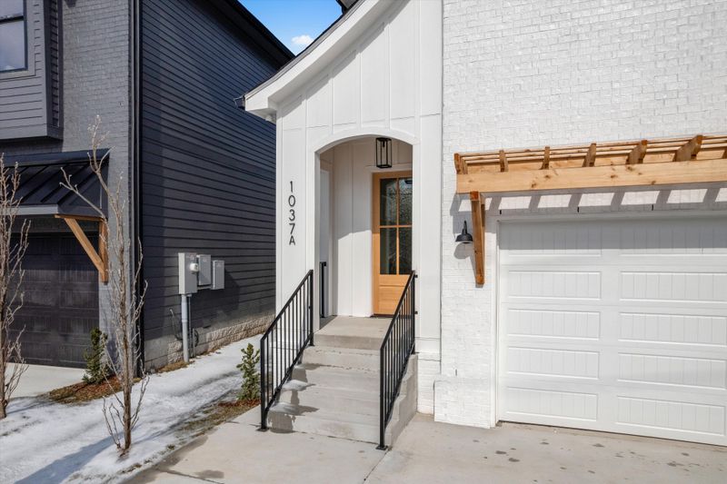 1037 Mitchell Rd #A, Nashville, TN 37206