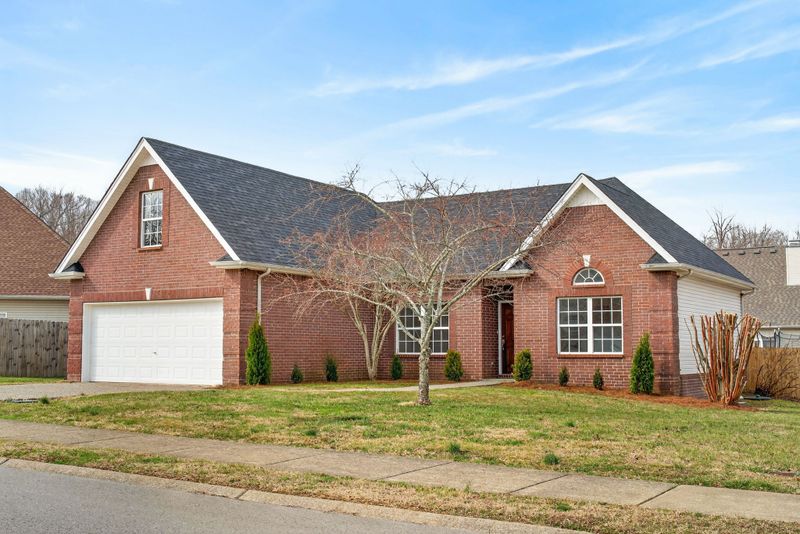 403 Foster Dr, White House, TN 37188
