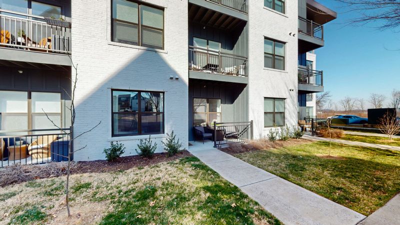 1677 54th Ave N #117, Nashville, TN 37209
