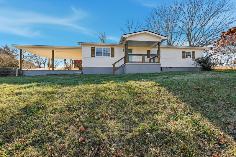 2565 Garretts Chapel Rd, Chickamauga, GA 30707
