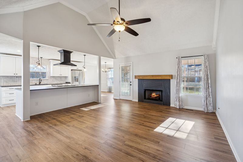 1822 Kensington Dr, Murfreesboro, TN 37127