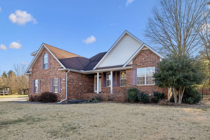 1822 Kensington Dr, Murfreesboro, TN 37127
