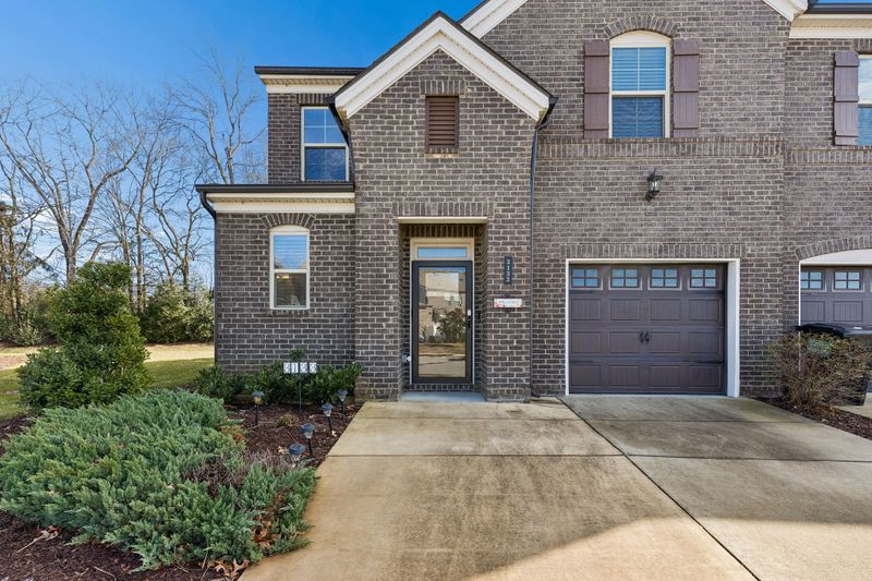 3133 Defilade Dr, Murfreesboro, TN 37128