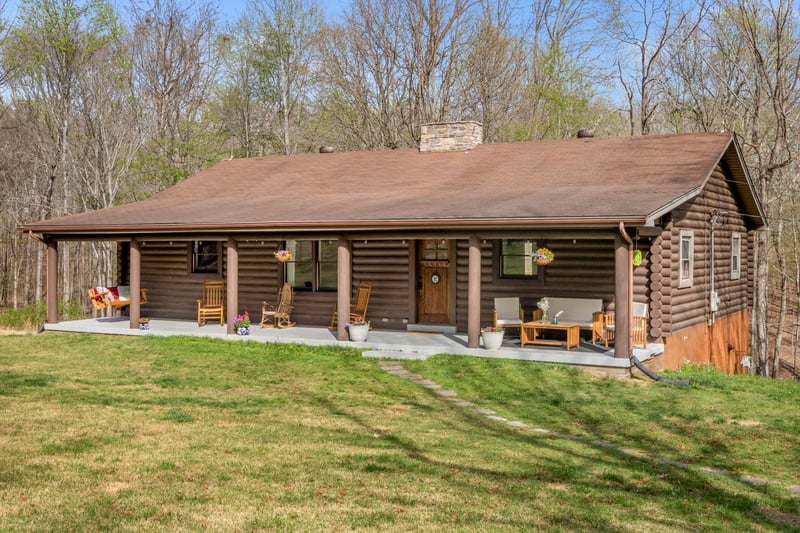 1300 Ridge Rd, Dickson, TN 37055
