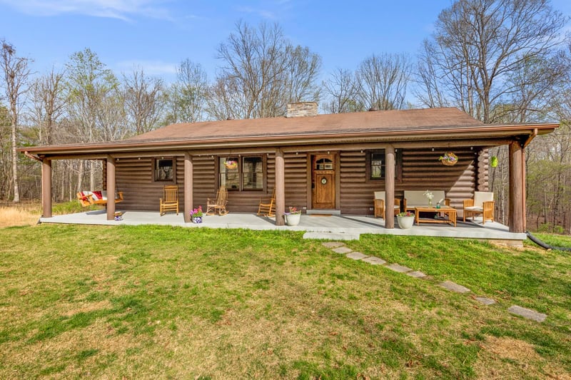 1300 Ridge Rd, Dickson, TN 37055