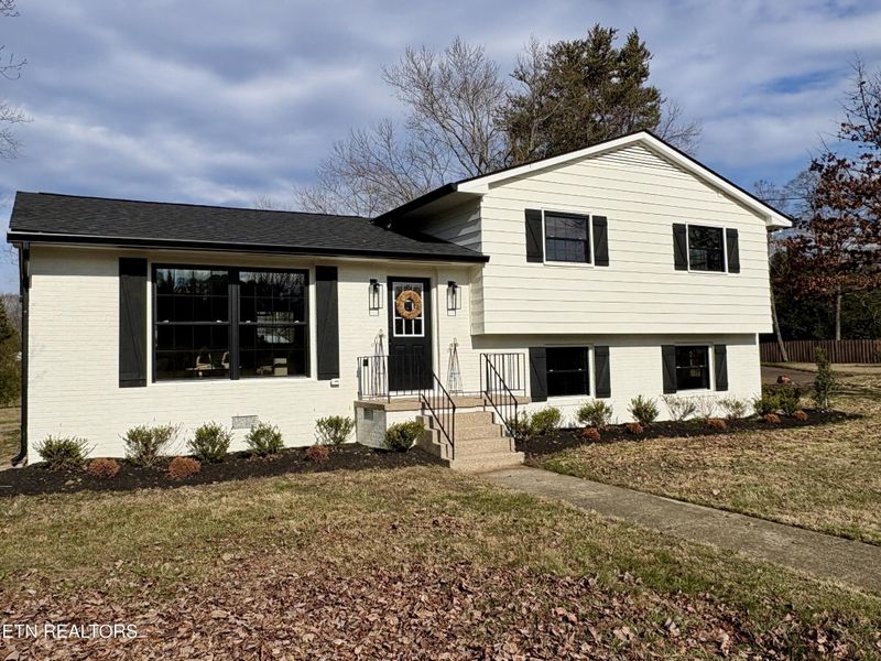 7415 Nw Bennington Dr, Knoxville, TN 37909