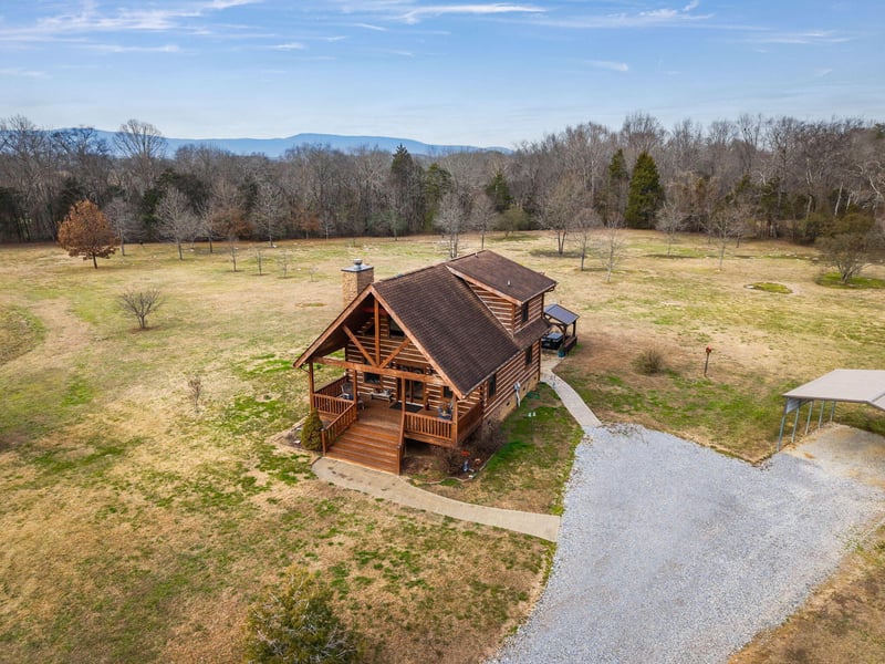 313 Lowry Ln, Chickamauga, GA 30707