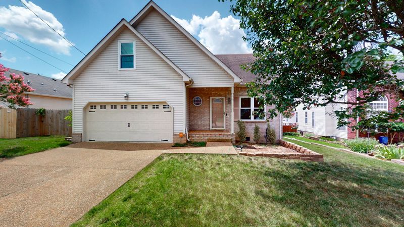 5328 Sunnyvale Dr, Antioch, TN 37013