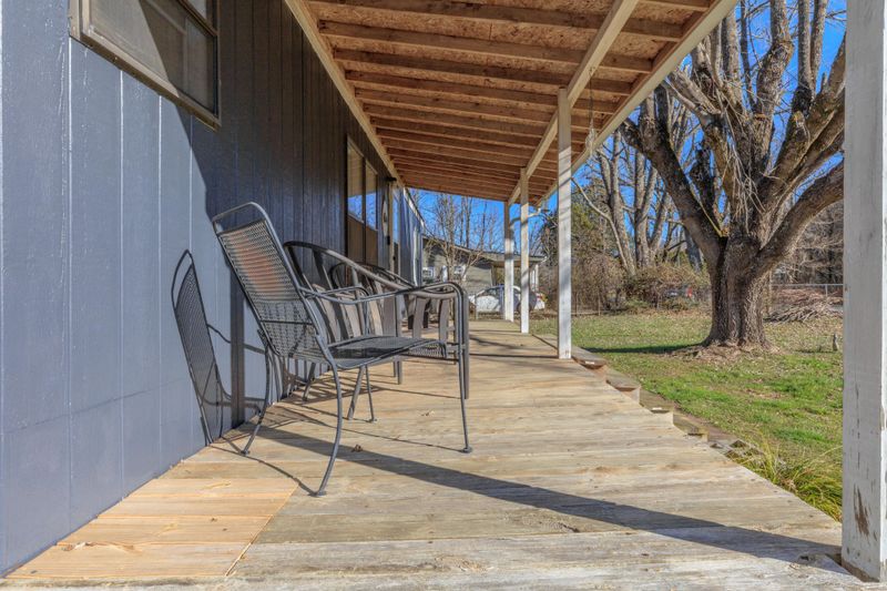 1810 Ringgold Rd, La Fayette, GA 30728