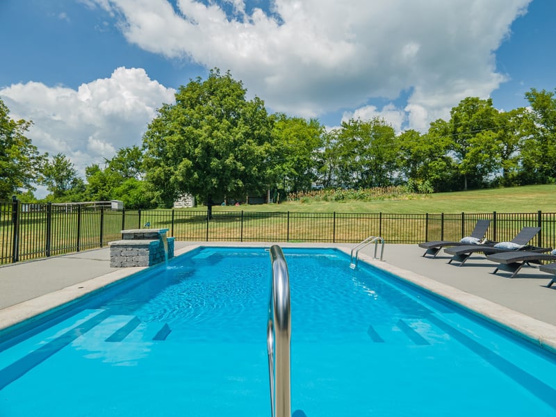 1056 S Cross Bridges Rd, Mount Pleasant, TN 38474