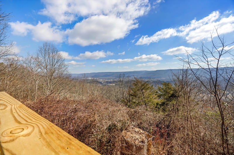 190 Adkins Ln, Trenton, GA 30752