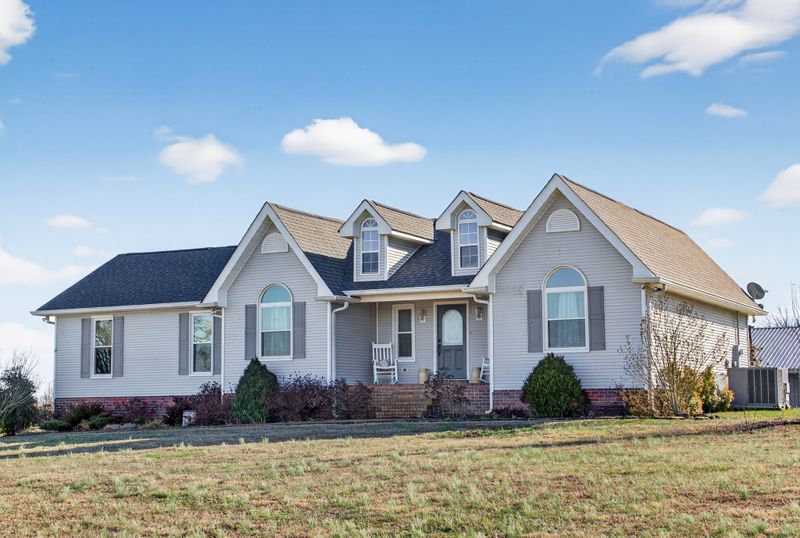 307 Martin Chapel Rd, Portland, TN 37148