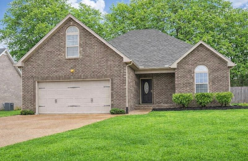 304 Sheffield Dr, White House, TN 37188