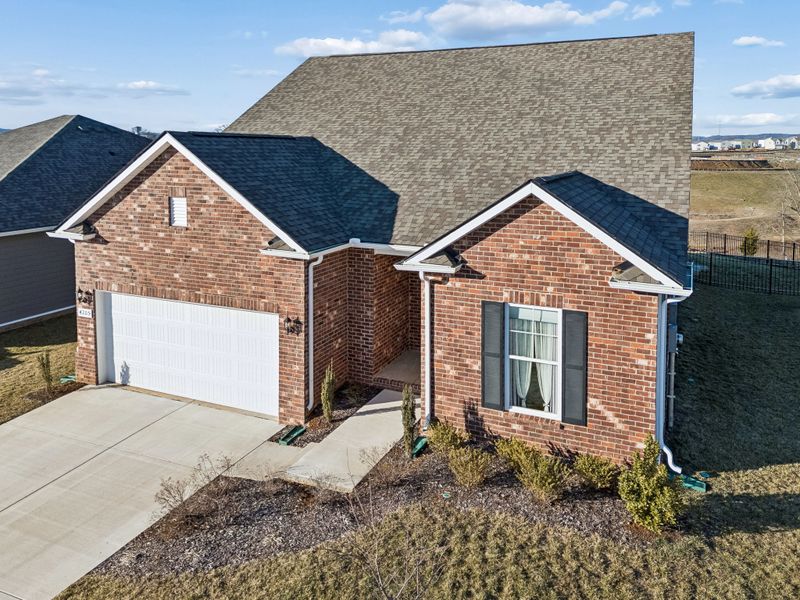 4205 Ellie Ct, Columbia, TN 38401
