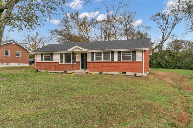 375 Austin Park Dr, Gallatin, TN 37066