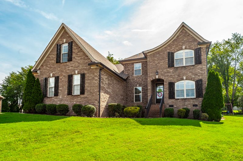 1017 Kendras Rn, Gallatin, TN 37066