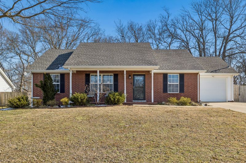 2237 Rosecran Cir, La Vergne, TN 37086