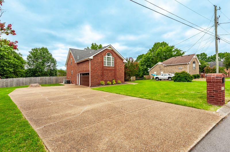 117 Waterford Way, Hendersonville, TN 37075