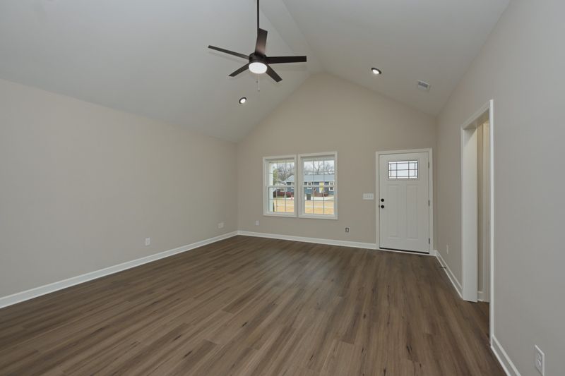 91 Plumlee Dr, Hendersonville, TN 37075