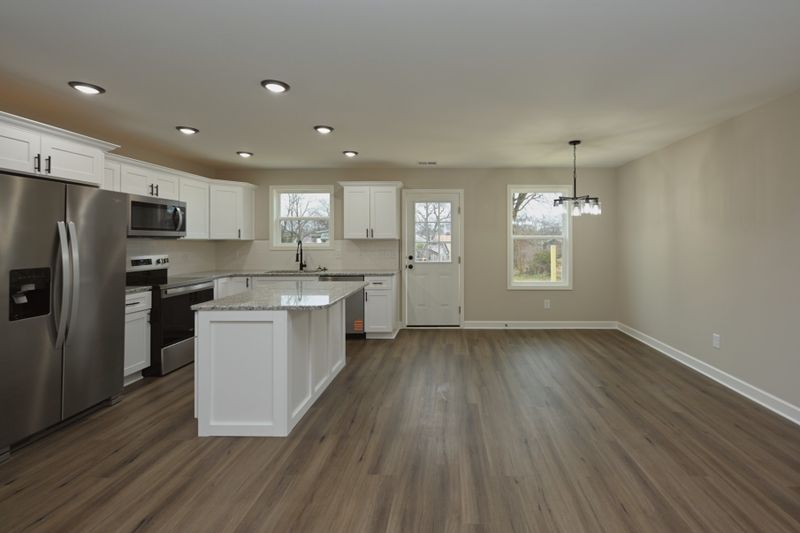91 Plumlee Dr, Hendersonville, TN 37075