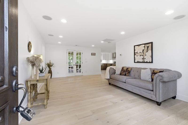 5905 Old Harding Pike, Nashville, TN 37205