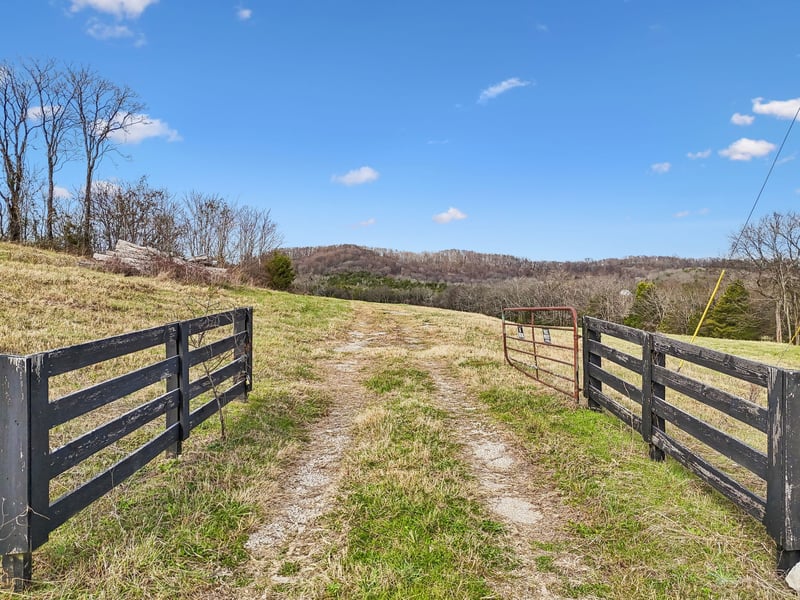 6884 Choctaw Rd, College Grove, TN 37046