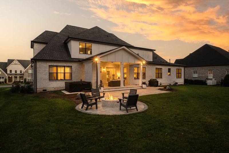 1047 Sinatra Dr, Nolensville, TN 37135