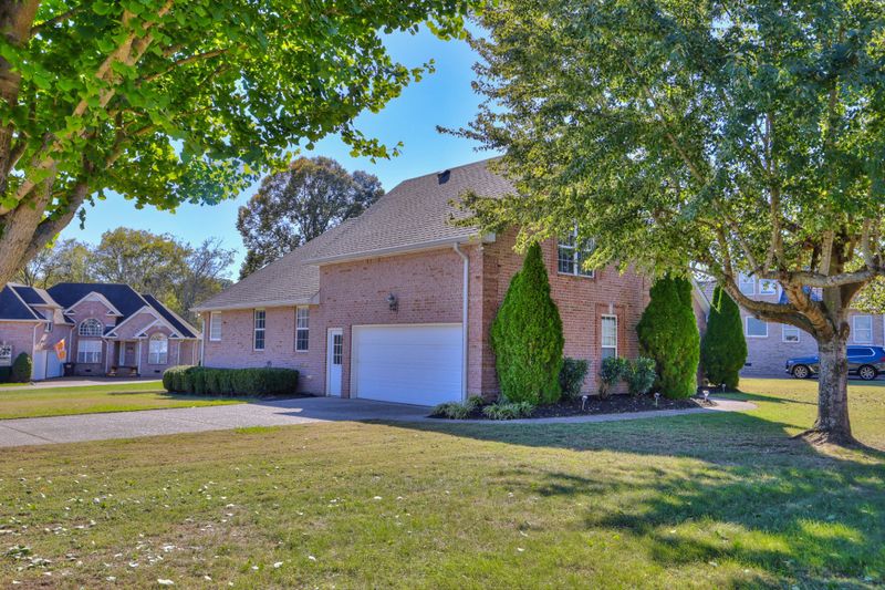 600 Wilkes Pt, Lebanon, TN 37087