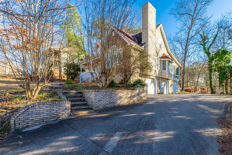 42 Hope Dr, Rock Spring, GA 30739
