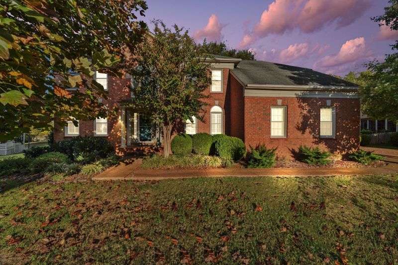 230 Lancelot Ln, Franklin, TN 37064
