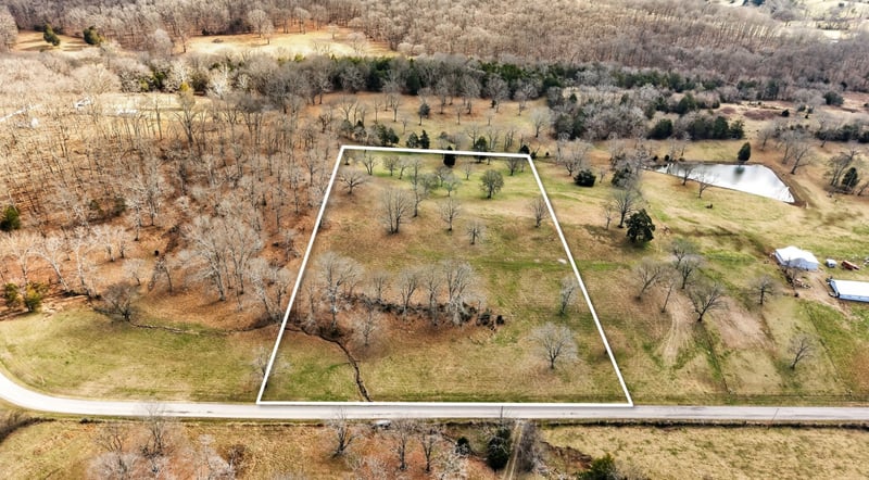 7 Collier Ln, Gallatin, TN 37066