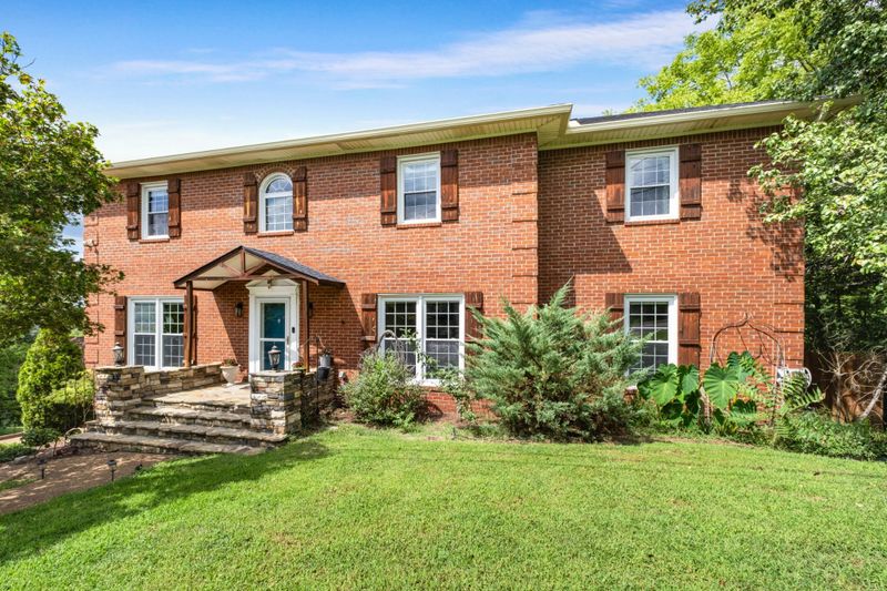 6120 Stillmeadow Dr, Nashville, TN 37211