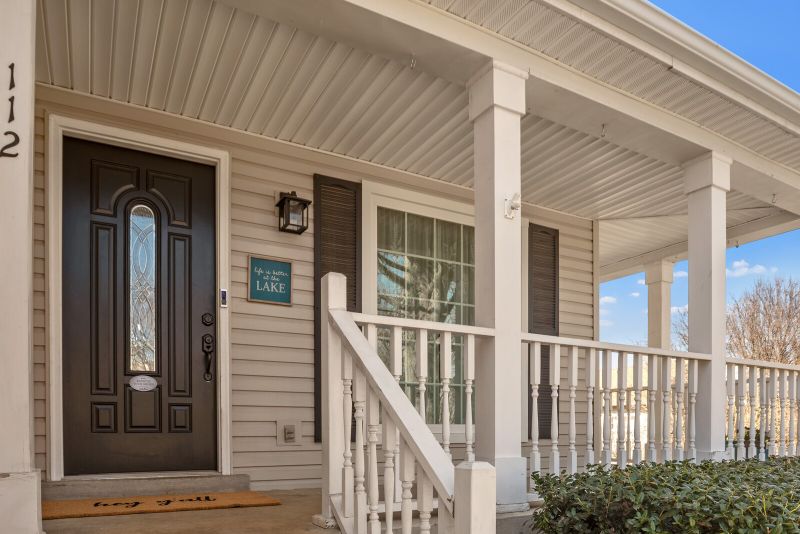 112 Waters Edge Ln, Hendersonville, TN 37075
